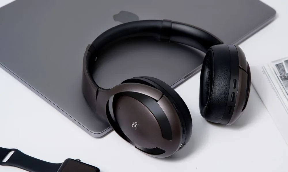 Mu6 headphones