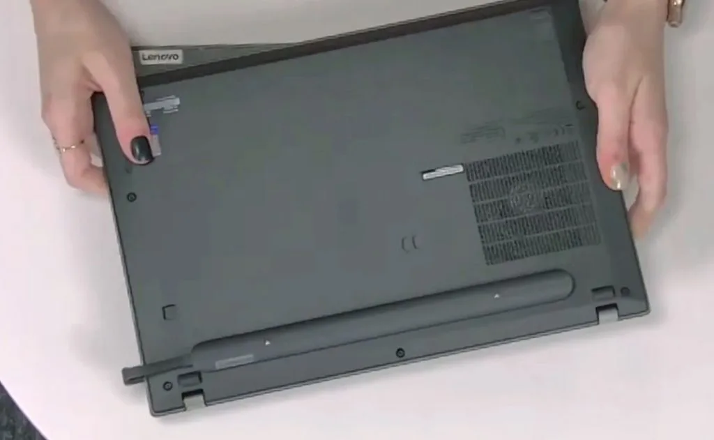 Laptop with Lenovo Go Wireless Charge Mat